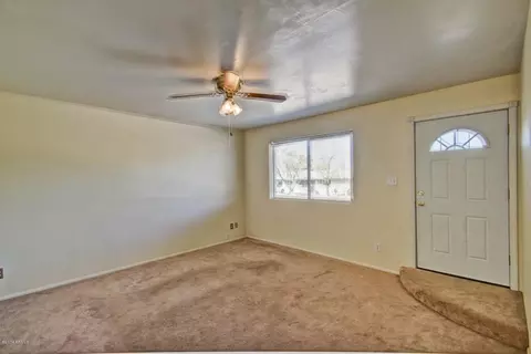 2231 Everett Dr, Phoenix, AZ 85022 photo 5