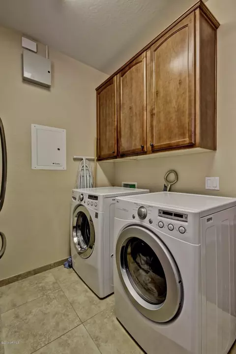 3644 E Maffeo Rd, Phoenix, AZ 85050 photo 8
