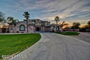 2815 E Bridgeport Ct, Gilbert, AZ 85295 photo 3