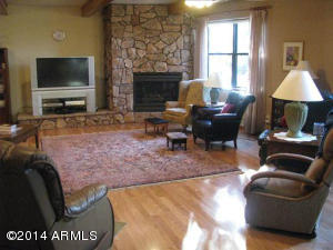 2367 Wildcat Cir, Overgaard, AZ 85933 photo 2