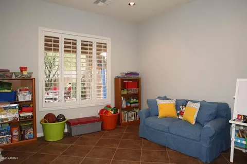 3809 E Patrick Ln, Phoenix, AZ 85050 photo 11