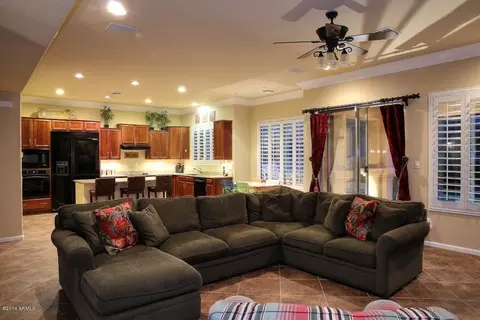3809 E Patrick Ln, Phoenix, AZ 85050 photo 6