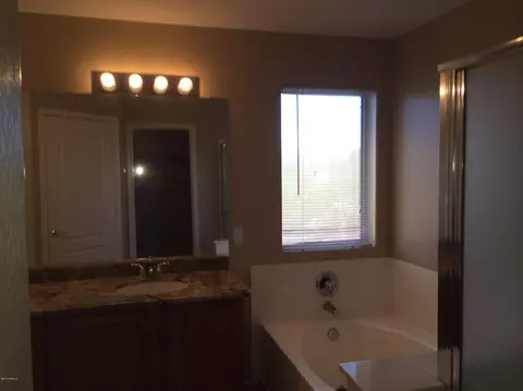 25240 N Hackberry Dr, Phoenix, AZ 85083 photo 23