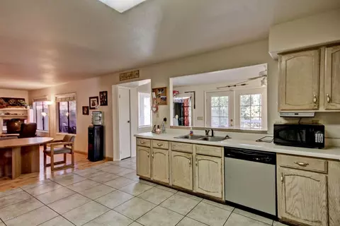 1432 E Hearne Way, Gilbert, AZ 85234 photo 13