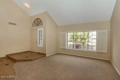 2249 E Pelican Ct, Gilbert, AZ 85234 photo 4