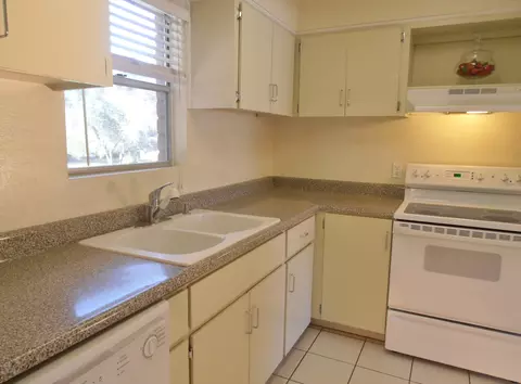 3737 E Turney Ave #231, Phoenix, AZ 85018 photo 18