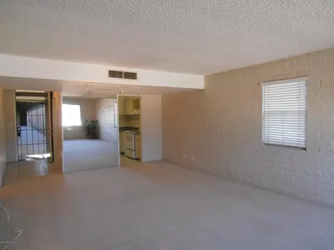 3737 E Turney Ave #231, Phoenix, AZ 85018 photo 4