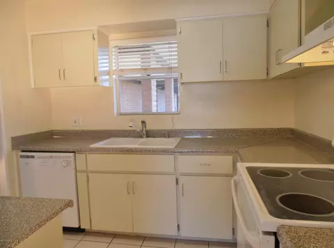 3737 E Turney Ave #231, Phoenix, AZ 85018 photo 3