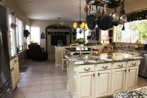 1872 W Lark Dr, Chandler, AZ 85286 photo 8