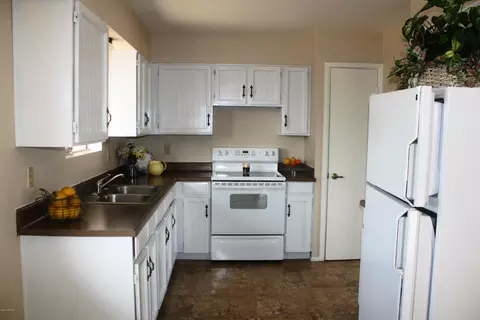 940 S Saguaro Dr, Apache Junction, AZ 85120 photo 4