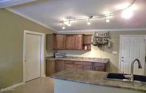 2085 E Howe Ave, Tempe, AZ 85281 photo 6