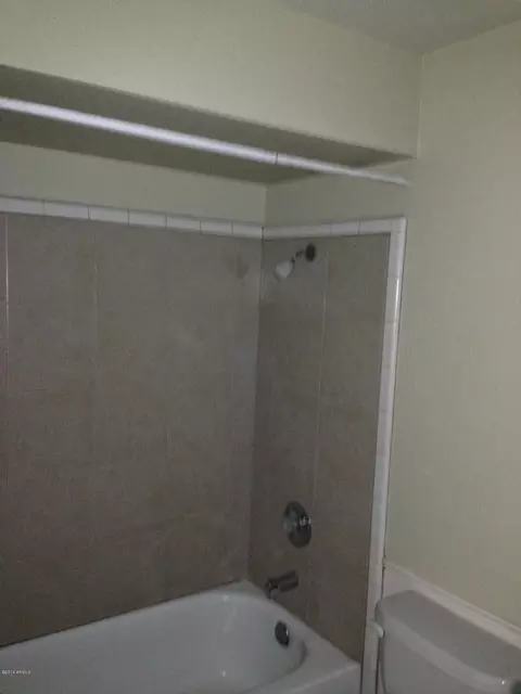 318 W Juniper Ave, Gilbert, AZ 85233 photo 3