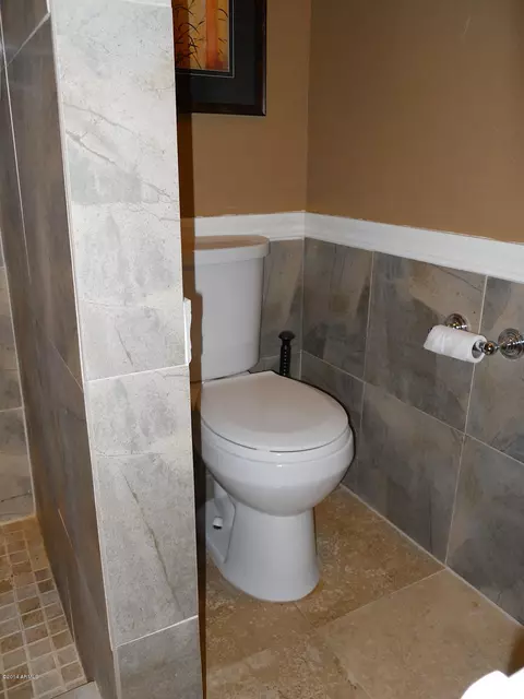 318 W Juniper Ave, Gilbert, AZ 85233 photo 12