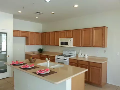 316 E Indigo St, Mesa, AZ 85201 photo 2