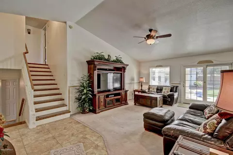 557 E Rawhide Ave, Gilbert, AZ 85296 photo 6