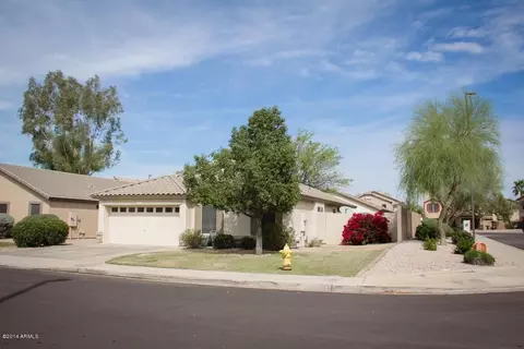 1862 E Milky Way, Gilbert, AZ 85295 photo 2