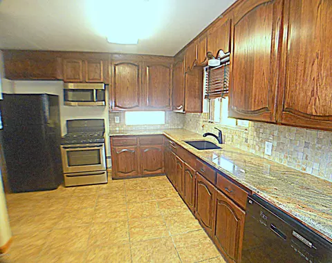 3807 E Amelia Ave, Phoenix, AZ 85018 photo 8