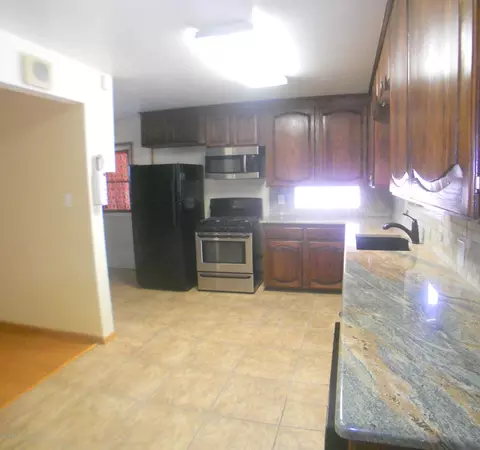 3807 E Amelia Ave, Phoenix, AZ 85018 photo 9