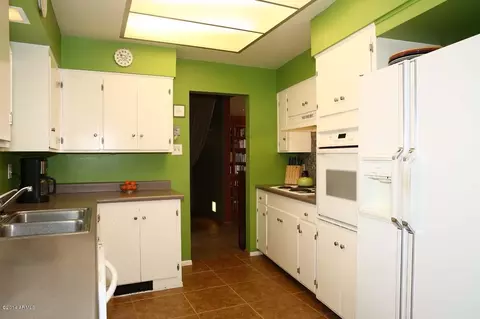 4017 E Patricia Jane Dr, Phoenix, AZ 85018 photo 4