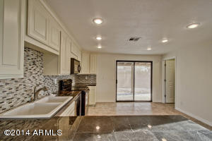 4055 E Winchcomb Dr, Phoenix, AZ 85032 photo 9