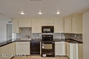 4055 E Winchcomb Dr, Phoenix, AZ 85032 photo 6