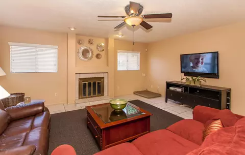 4535 E Carolina Dr, Phoenix, AZ 85032 photo 5