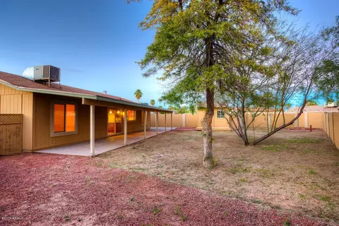 2533 E Michigan Ave, Phoenix, AZ 85032 photo 6