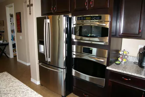 2707 E Carob Dr, Gilbert, AZ 85298 photo 9