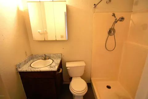 2 W Hackamore Ave, Gilbert, AZ 85233 photo 8