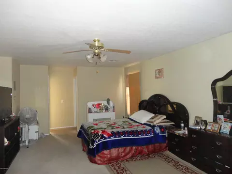 726 E Rose Marie Ln, Phoenix, AZ 85022 photo 8