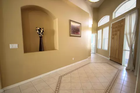 1452 W Laurel Ave, Gilbert, AZ 85233 photo 4