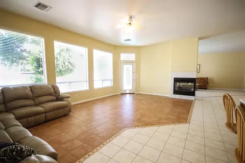 1452 W Laurel Ave, Gilbert, AZ 85233 photo 11