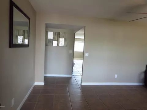 1545 E 7th Dr, Mesa, AZ 85204 photo 3