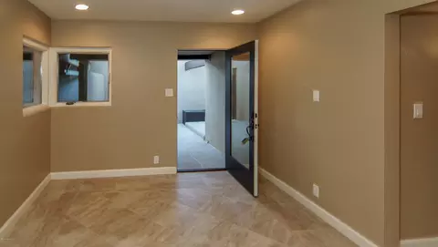5719 E Indian School Rd, Phoenix, AZ 85018 photo 5
