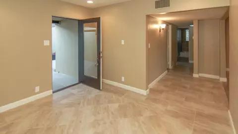 5719 E Indian School Rd, Phoenix, AZ 85018 photo 6