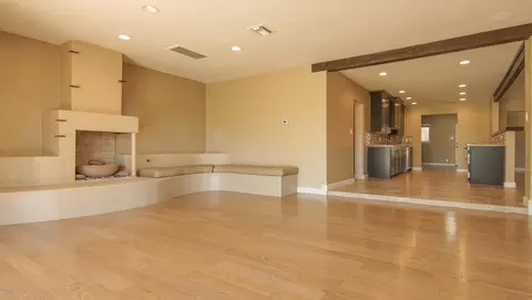 5719 E Indian School Rd, Phoenix, AZ 85018 photo 16