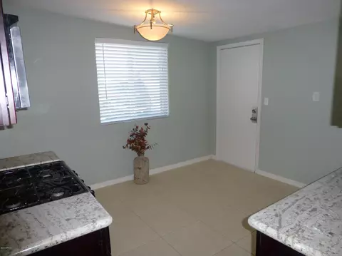 2105 E Howe Ave, Tempe, AZ 85281 photo 7