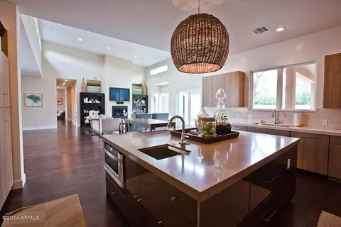 6017 E Osborn Rd, Phoenix, AZ 85018 photo 1