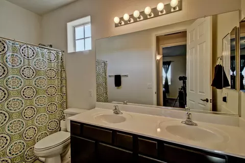 2722 Ellis St, Phoenix, AZ 85042 photo 13