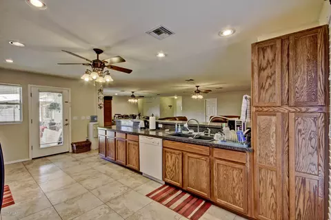 2219 E Garnet Ave, Mesa, AZ 85204 photo 11
