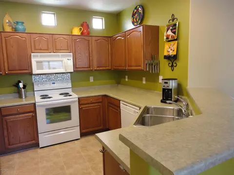 2838 S Peel Dr, Gilbert, AZ 85295 photo 5