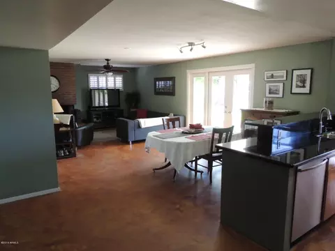 127 E Alameda Dr, Tempe, AZ 85282 photo 6