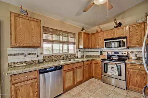 4101 E Wescott Dr, Phoenix, AZ 85050 photo 9