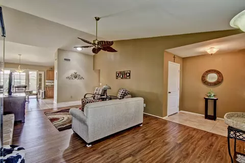 4101 E Wescott Dr, Phoenix, AZ 85050 photo 5