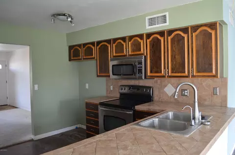 4027 E Windrose Dr, Phoenix, AZ 85032 photo 8