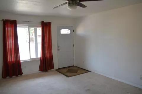 4027 E Windrose Dr, Phoenix, AZ 85032 photo 2