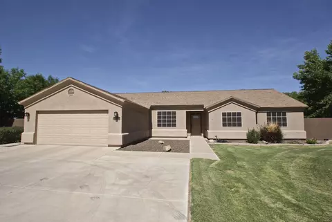17752 E Creosote Ln, Gilbert, AZ 85298 photo 1