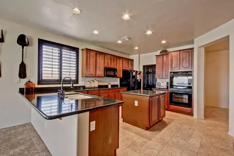 413 N Pheasant Ct, Gilbert, AZ 85234 photo 5