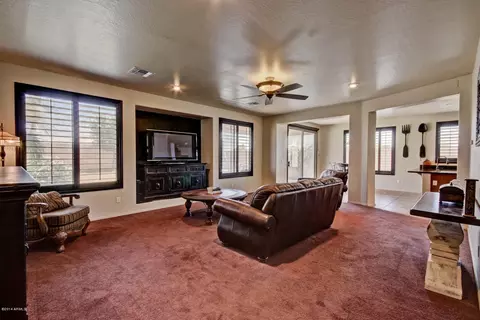 413 N Pheasant Ct, Gilbert, AZ 85234 photo 4
