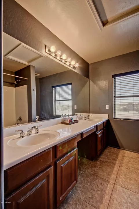 413 N Pheasant Ct, Gilbert, AZ 85234 photo 17